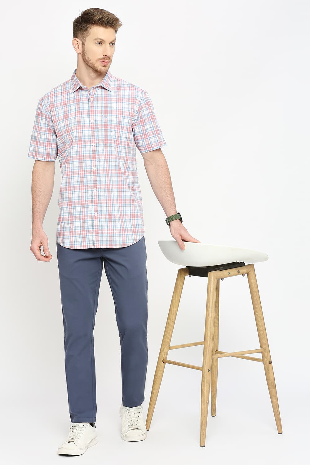 Slim Fit Cotton Checks Halfsleeves Shirt