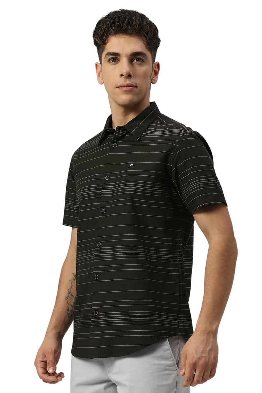 BASICS SLIM FIT BRISTOL BLACK COTTON GRINDLE STRIPE HALFSLEEVES SHIRT