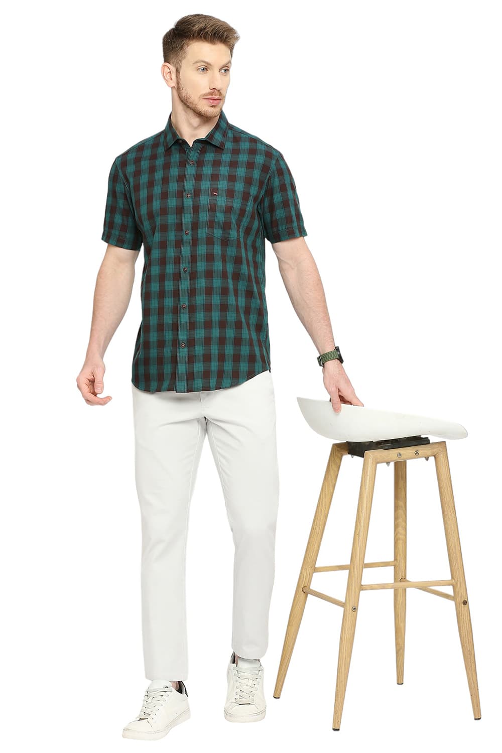 BASICS SLIM FIT COTTON TWILL CHECKS HALFSLEEVES SHIRT