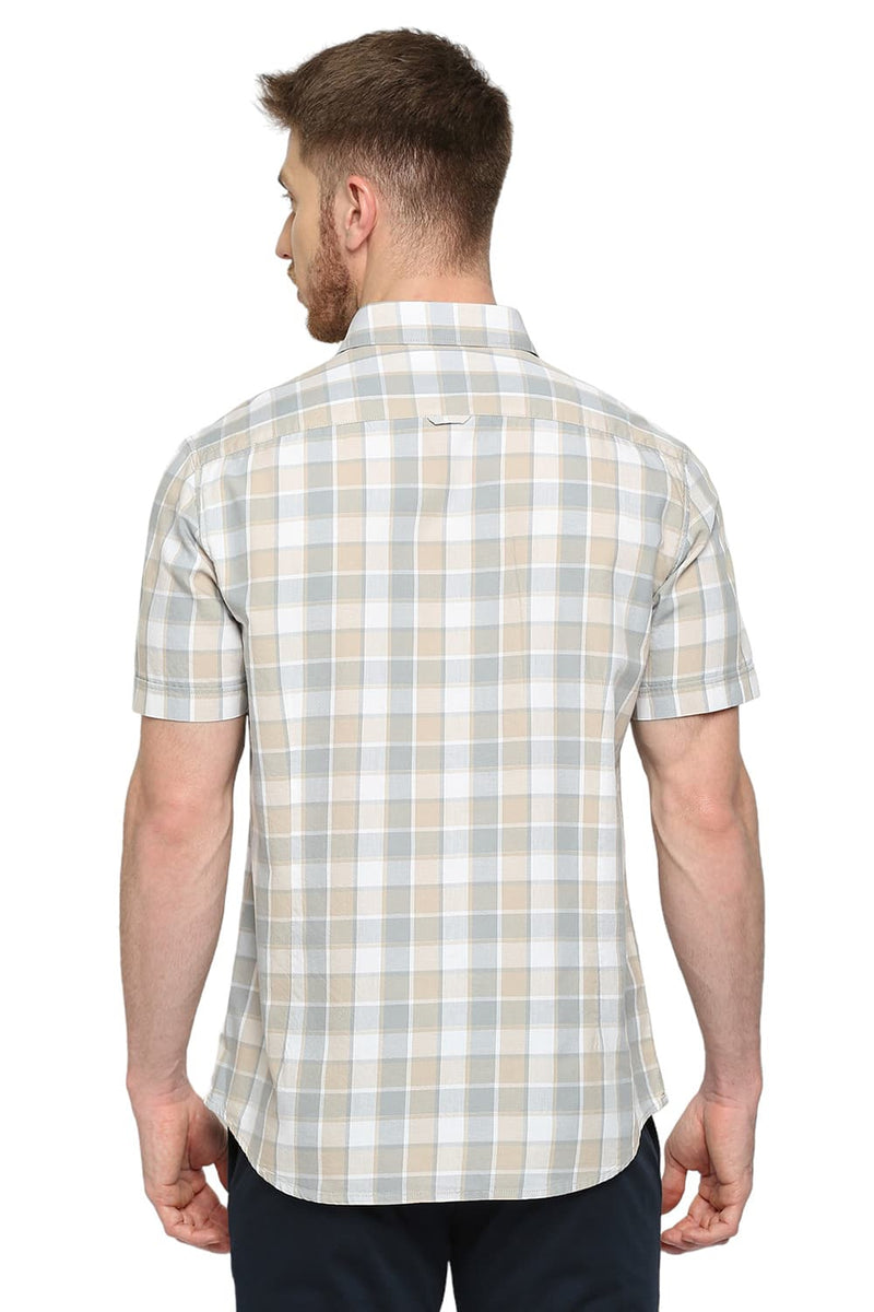 BASICS SLIM FIT COTTON TWILL CHECKS HALFSLEEVES SHIRT