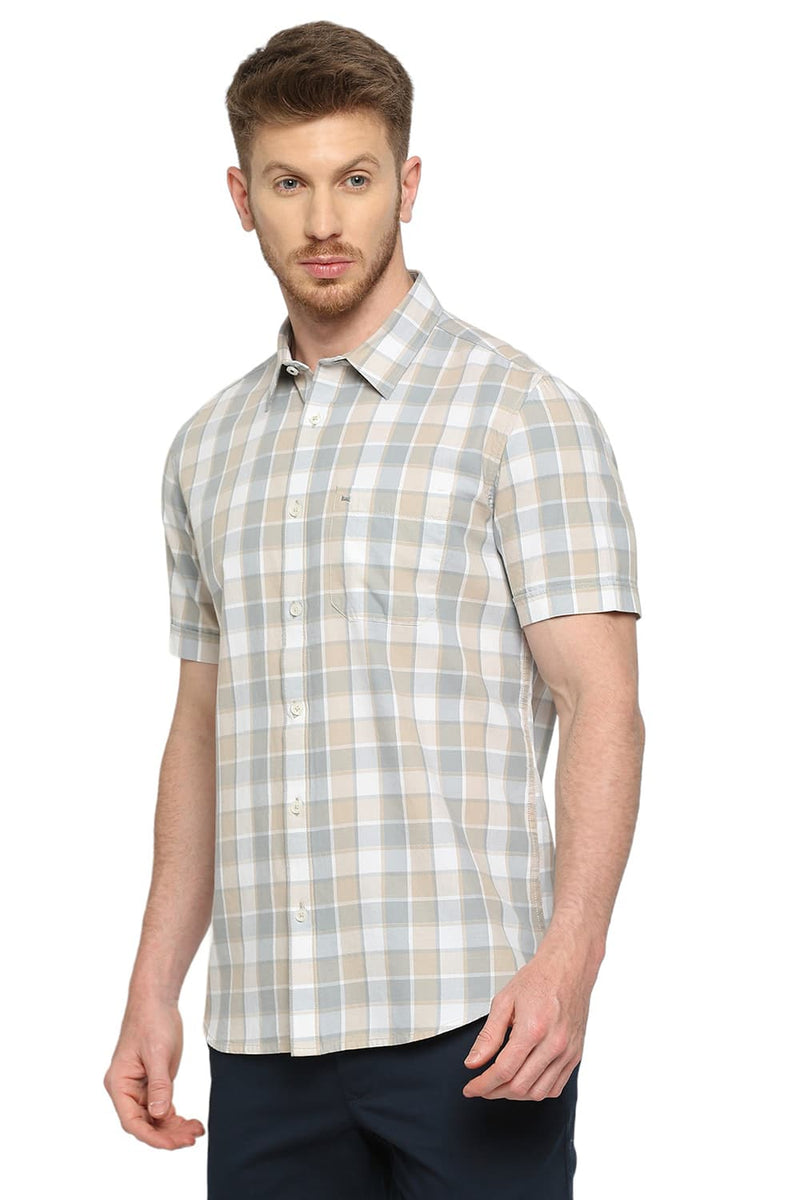 BASICS SLIM FIT COTTON TWILL CHECKS HALFSLEEVES SHIRT