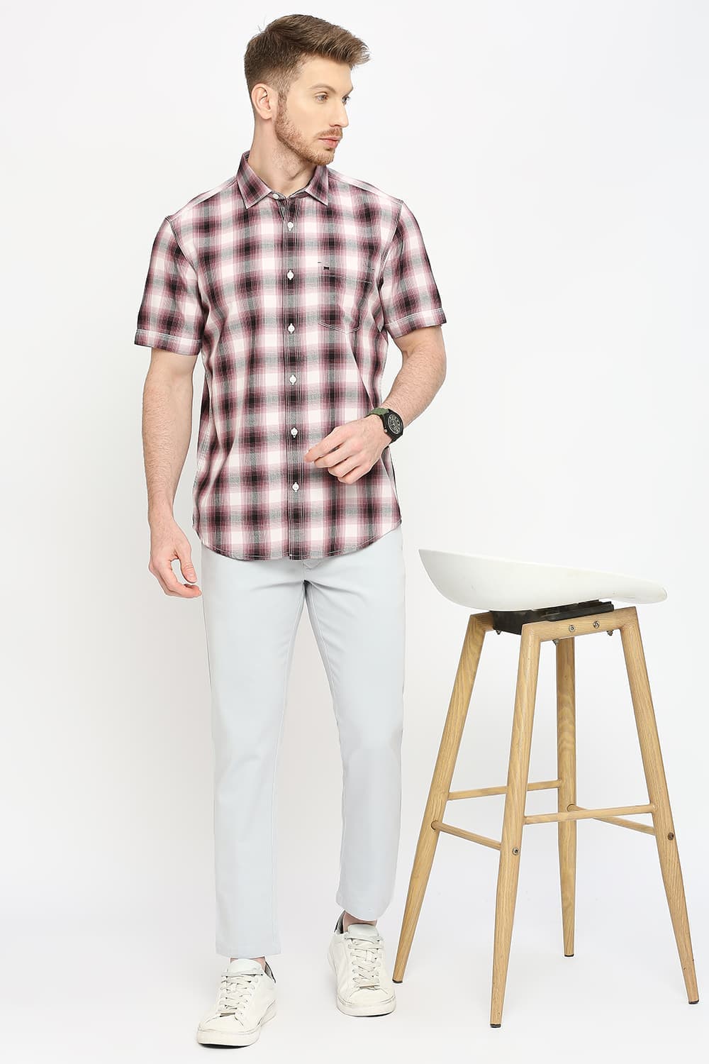 Slim Fit Cotton Twill Checks Halfsleeves Shirt