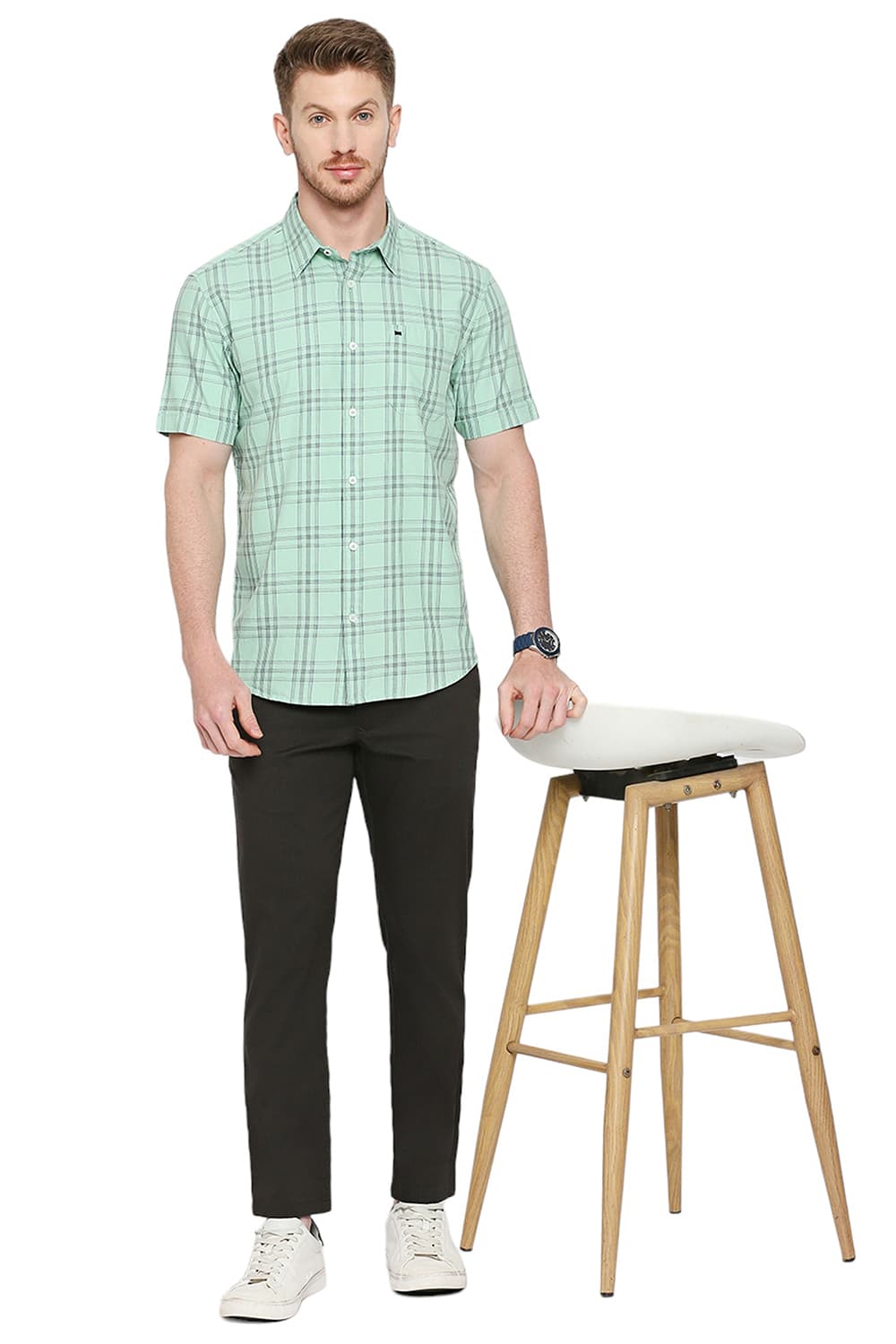 BASICS SLIM FIT COTTON TWILL CHECKS HALFSLEEVES SHIRT