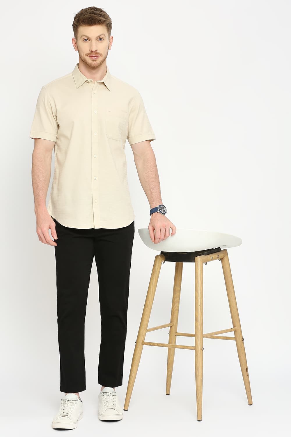 Slim Fit Cotton Dobby Halfsleeves Shirt