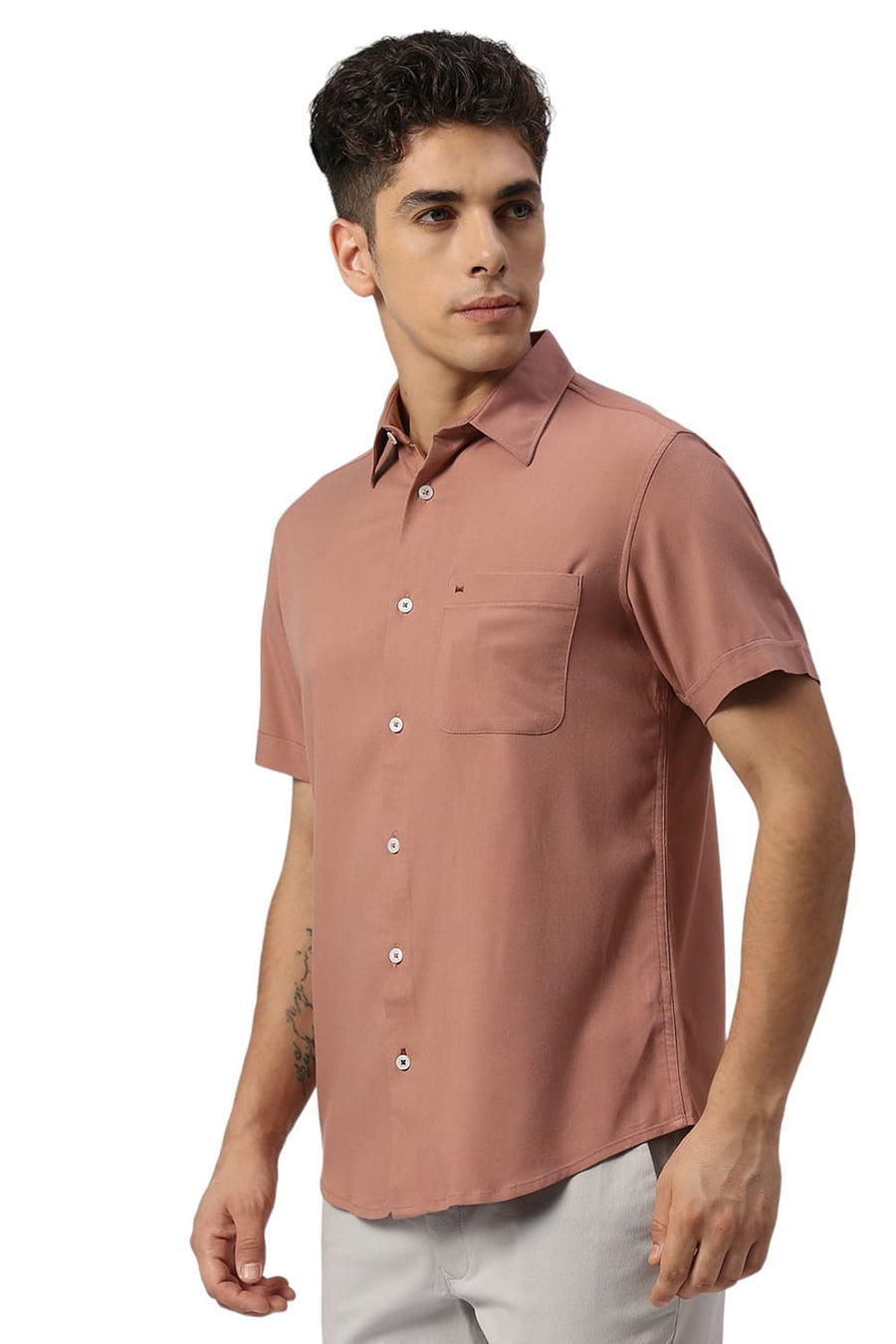 BASICS SLIM FIT ASH BROWN VISCOSE POLYESTER STRETCH TWILL HALFSLEEVES SHIRT