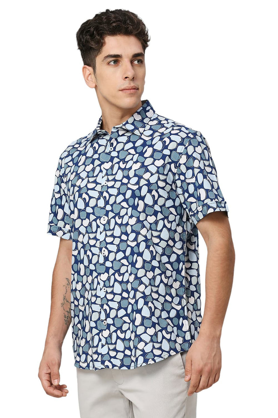 BASICS SLIM FIT DARK BLUE COTTON VISCOSE PRINTED HALFSLEEVES SHIRT