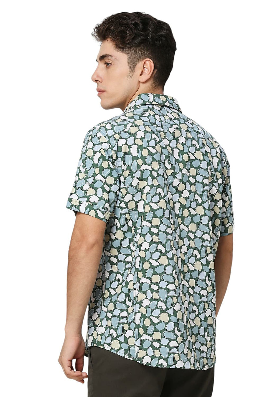 BASICS SLIM FIT EDEN GREEN COTTON VISCOSE TWILL PRINTED HALFSLEEVES SHIRT