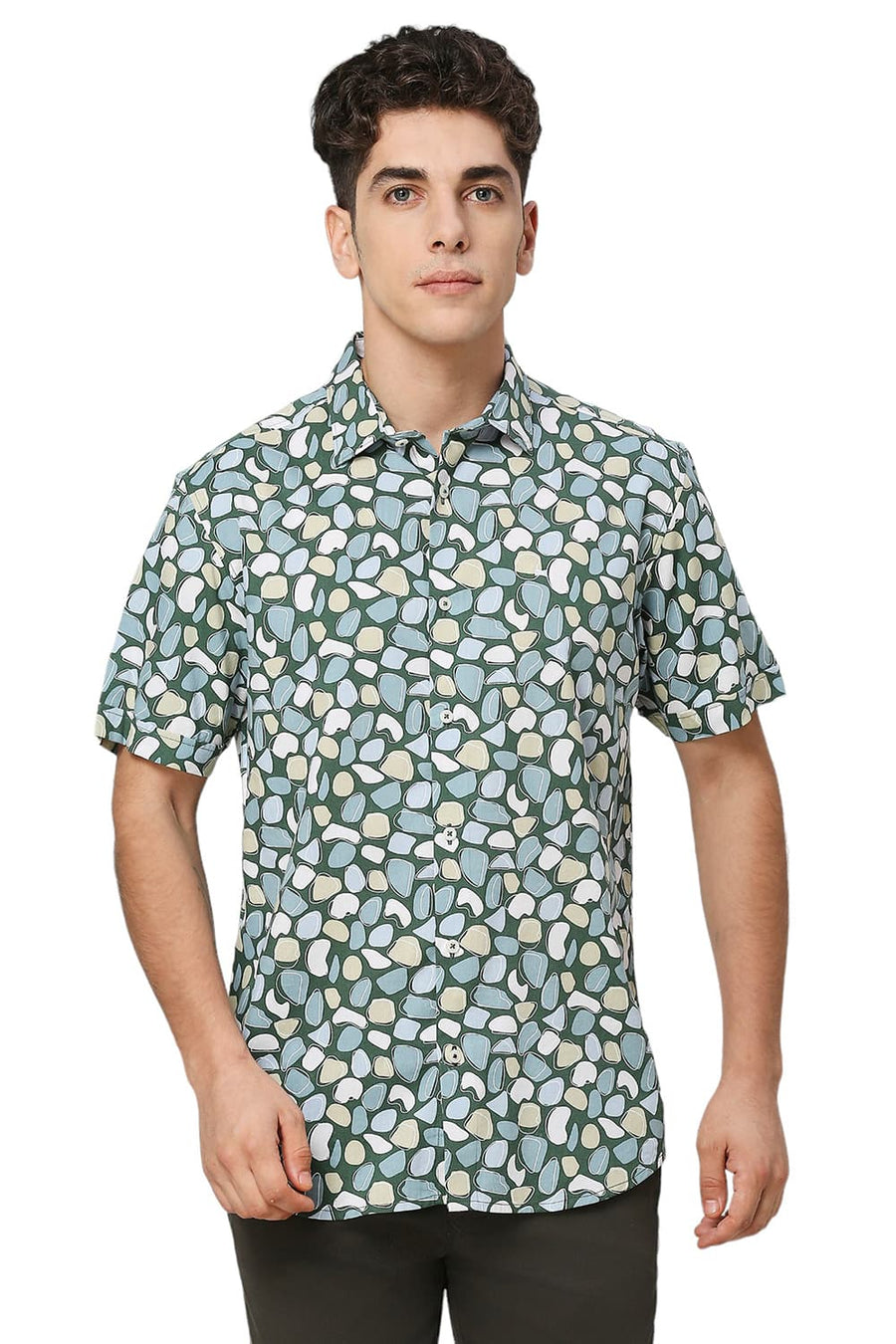 BASICS SLIM FIT EDEN GREEN COTTON VISCOSE TWILL PRINTED HALFSLEEVES SHIRT