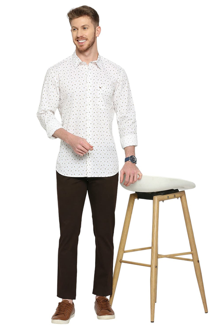 BASICS SLIM FIT DACHSHUND BROWN COTTON POPLIN PRINTED SHIRT