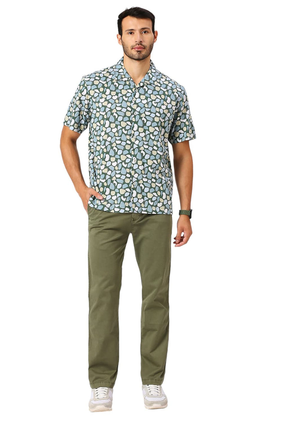 BASICS RELAXED FIT EDEN GREEN COTTON VISCOSE TWILL PRINTED HALFSLEEVES SHIRT