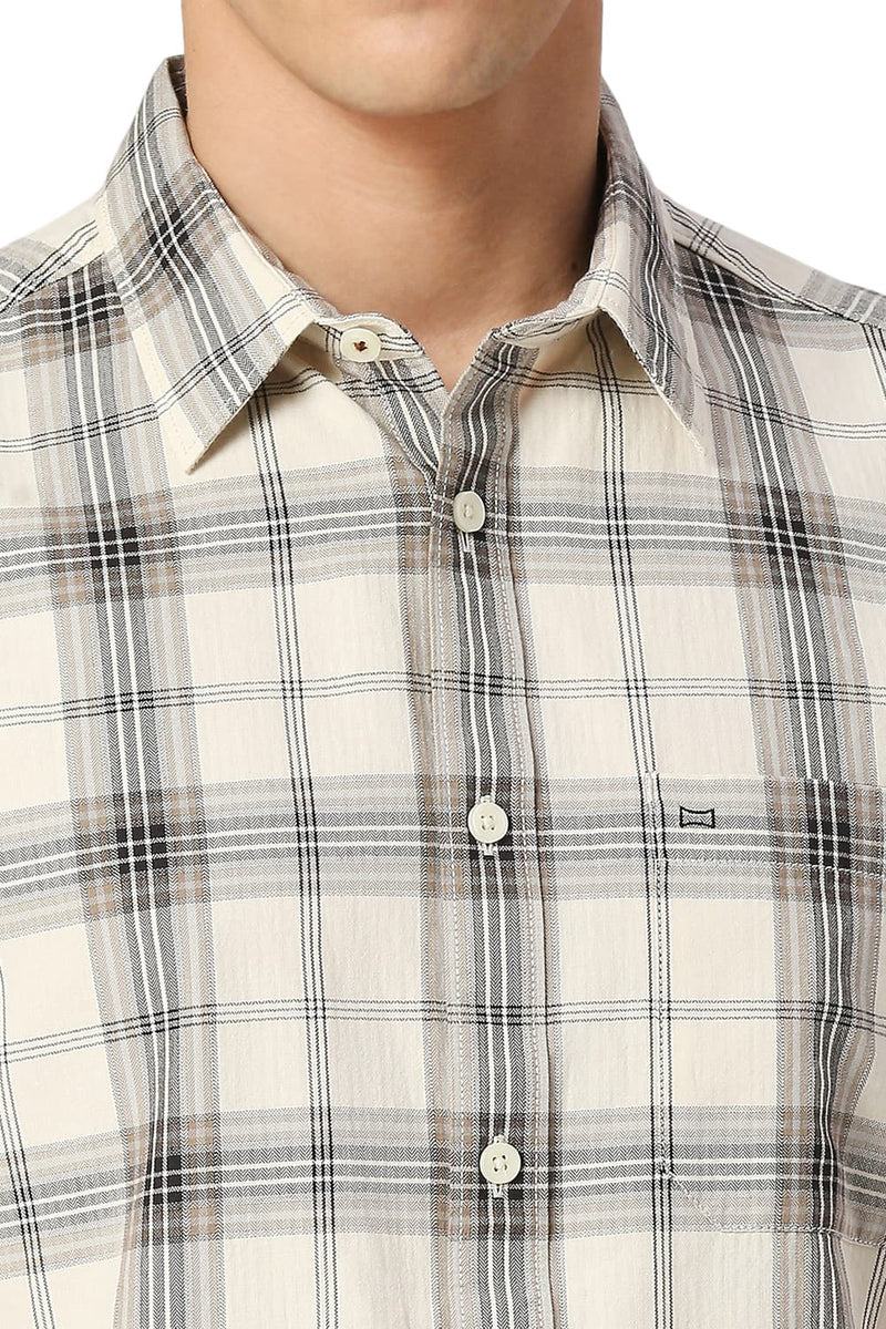 SLIM FIT COTTON HERRINGBONE TWILL CHECKS HALFSLEEVES SHIRT