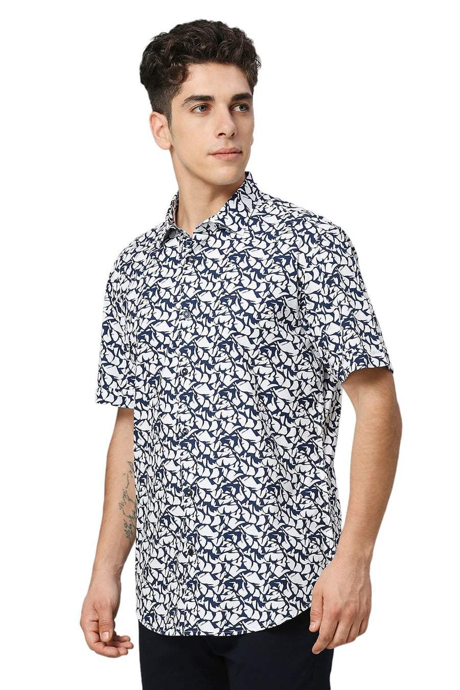 BASICS SLIM FIT LUCENT WHITE COTTON PRINTED HALFSLEEVES SHIRT