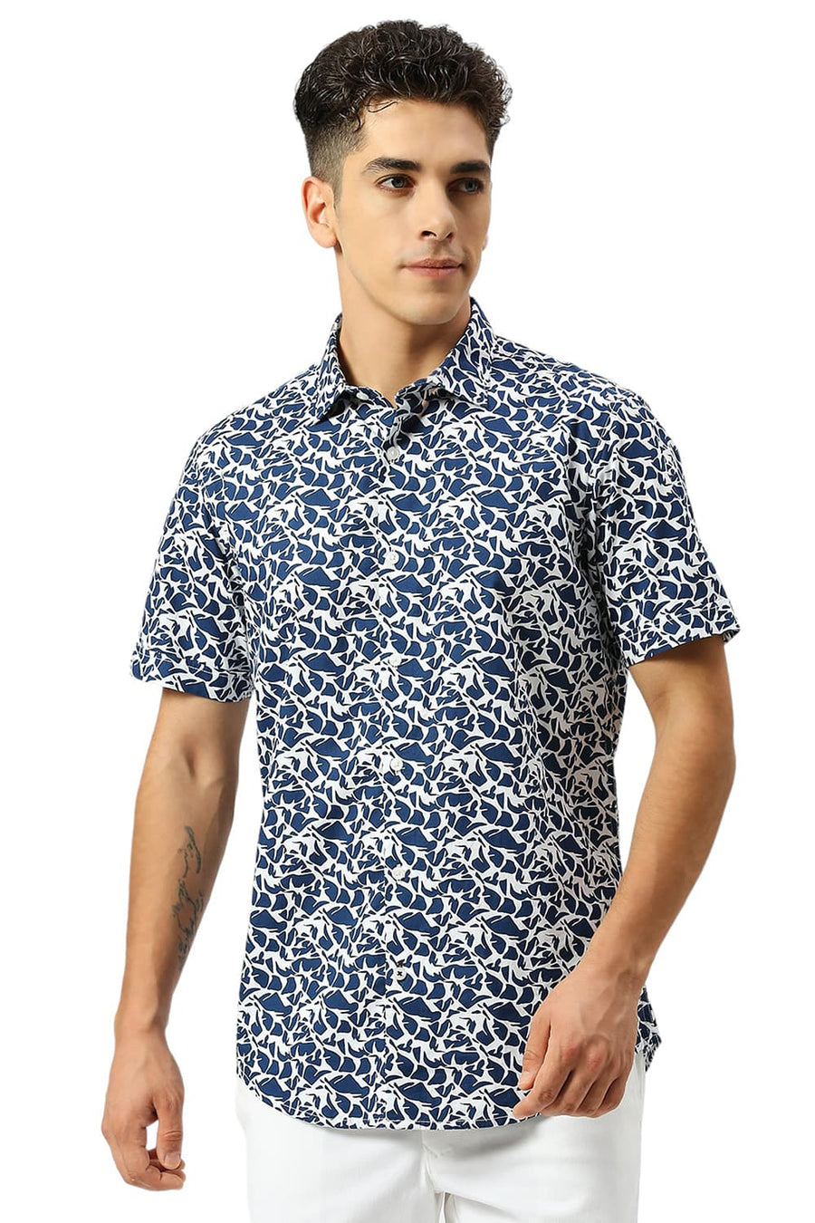BASICS SLIM FIT TITAN BLUE COTTON PRINTED HALFSLEEVES SHIRT
