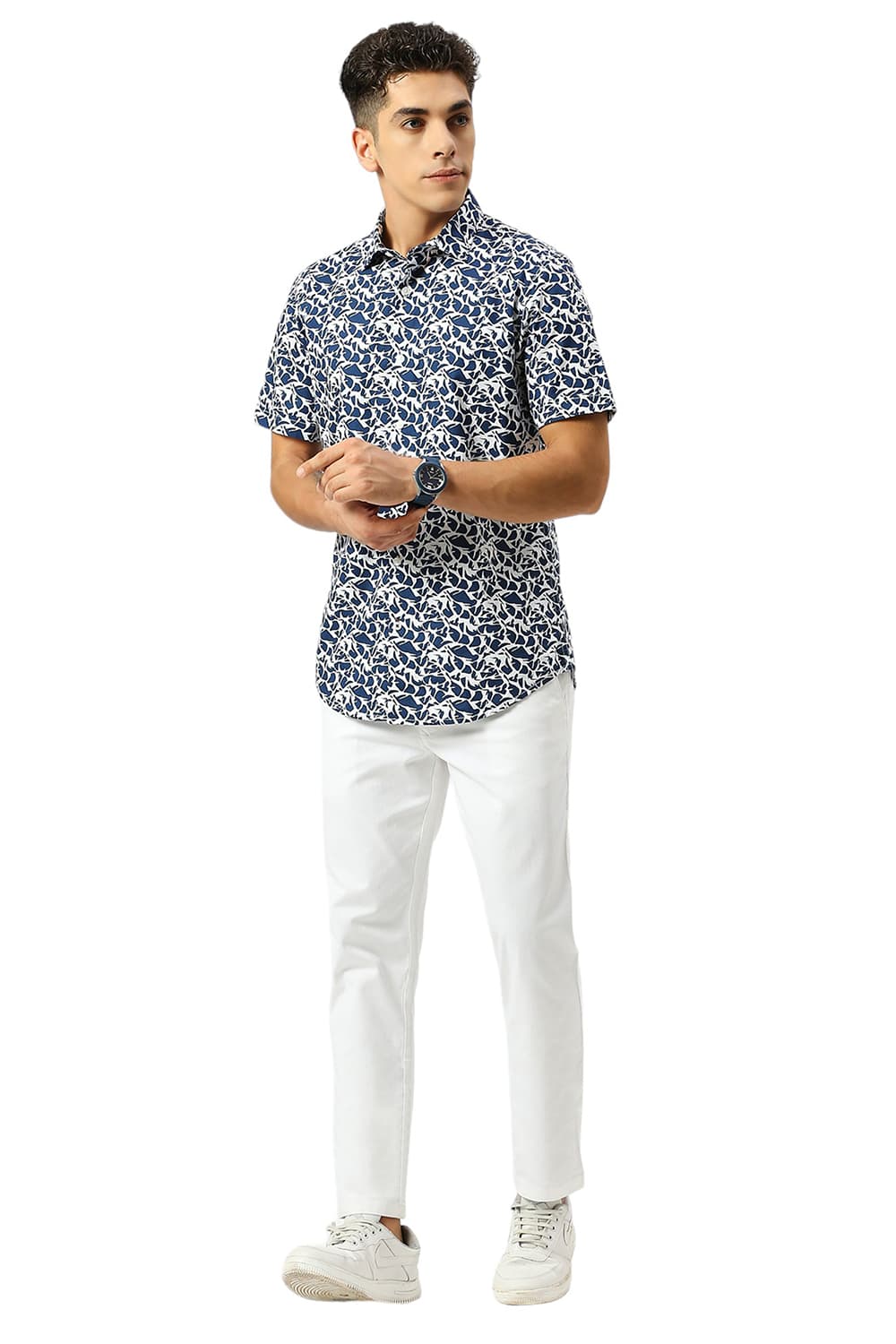 SLIM FIT COTTON PRINTED HALFSLEEVES SHIRT