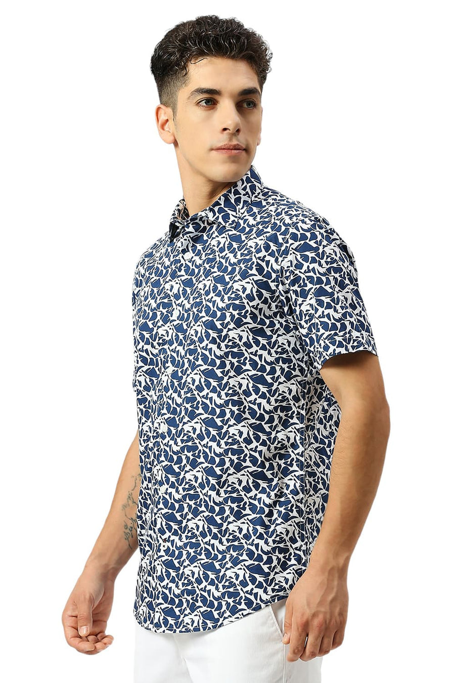 BASICS SLIM FIT TITAN BLUE COTTON PRINTED HALFSLEEVES SHIRT