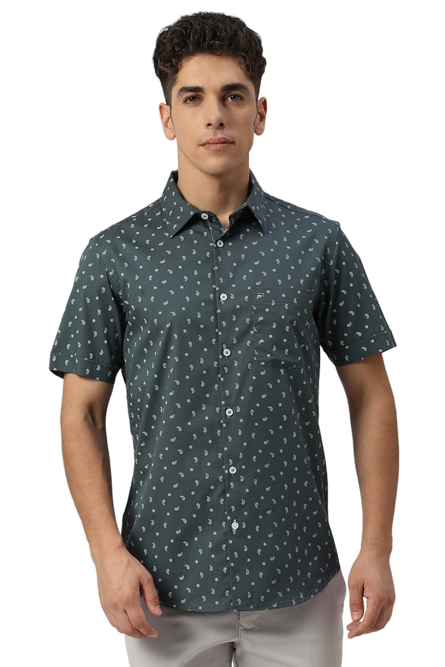 BASICS SLIM FIT PINE GREEN COTTON TWILL PRINTED HALFSLEEVES SHIRT