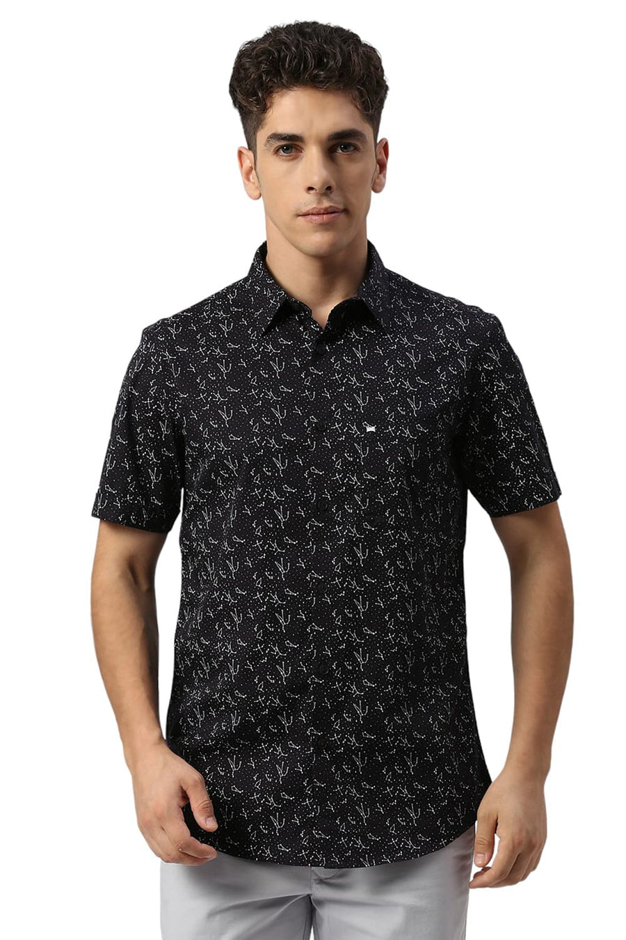 BASICS SLIM FIT GRAPHITE BLACK COTTON TWILL PRINTED HALFSLEEVES SHIRT