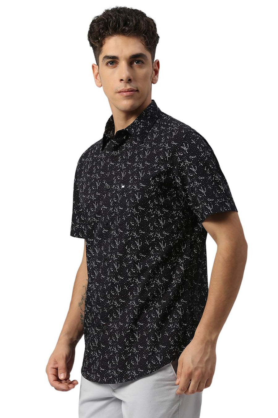 BASICS SLIM FIT GRAPHITE BLACK COTTON TWILL PRINTED HALFSLEEVES SHIRT