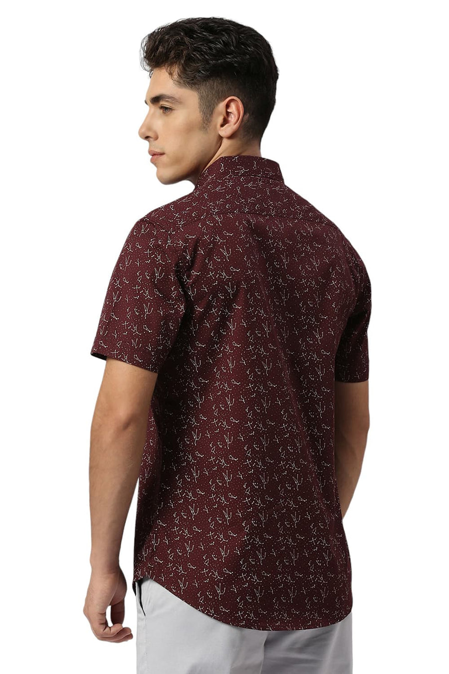 BASICS SLIM FIT CATAWBA WINE COTTON TWILL PRINTED HALFSLEEVES SHIRT