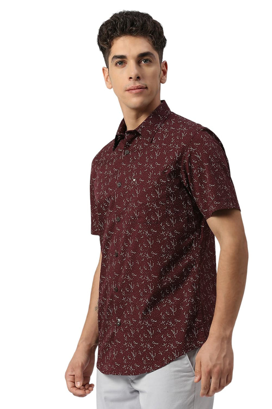 BASICS SLIM FIT CATAWBA WINE COTTON TWILL PRINTED HALFSLEEVES SHIRT