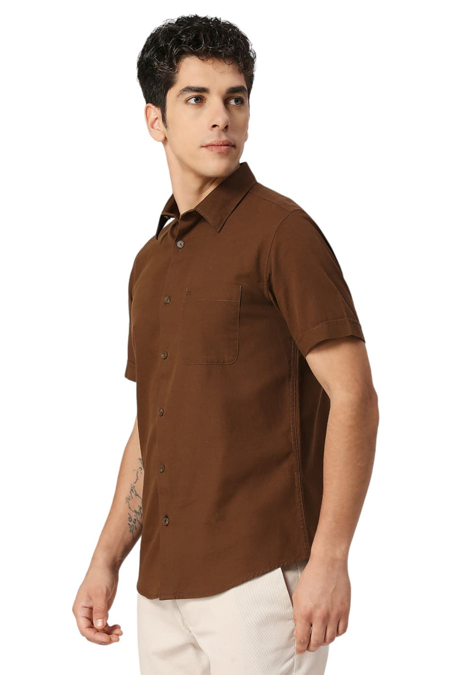 BASICS SLIM FIT EARTH KHAKI COTTON BROKEN TWILL HALFSLEEVES SHIRT