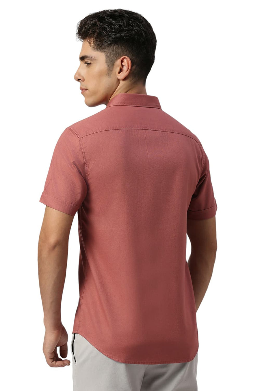 BASICS SLIM FIT COWHIDE RED COTTON DOBBY HALFSLEEVES SHIRT
