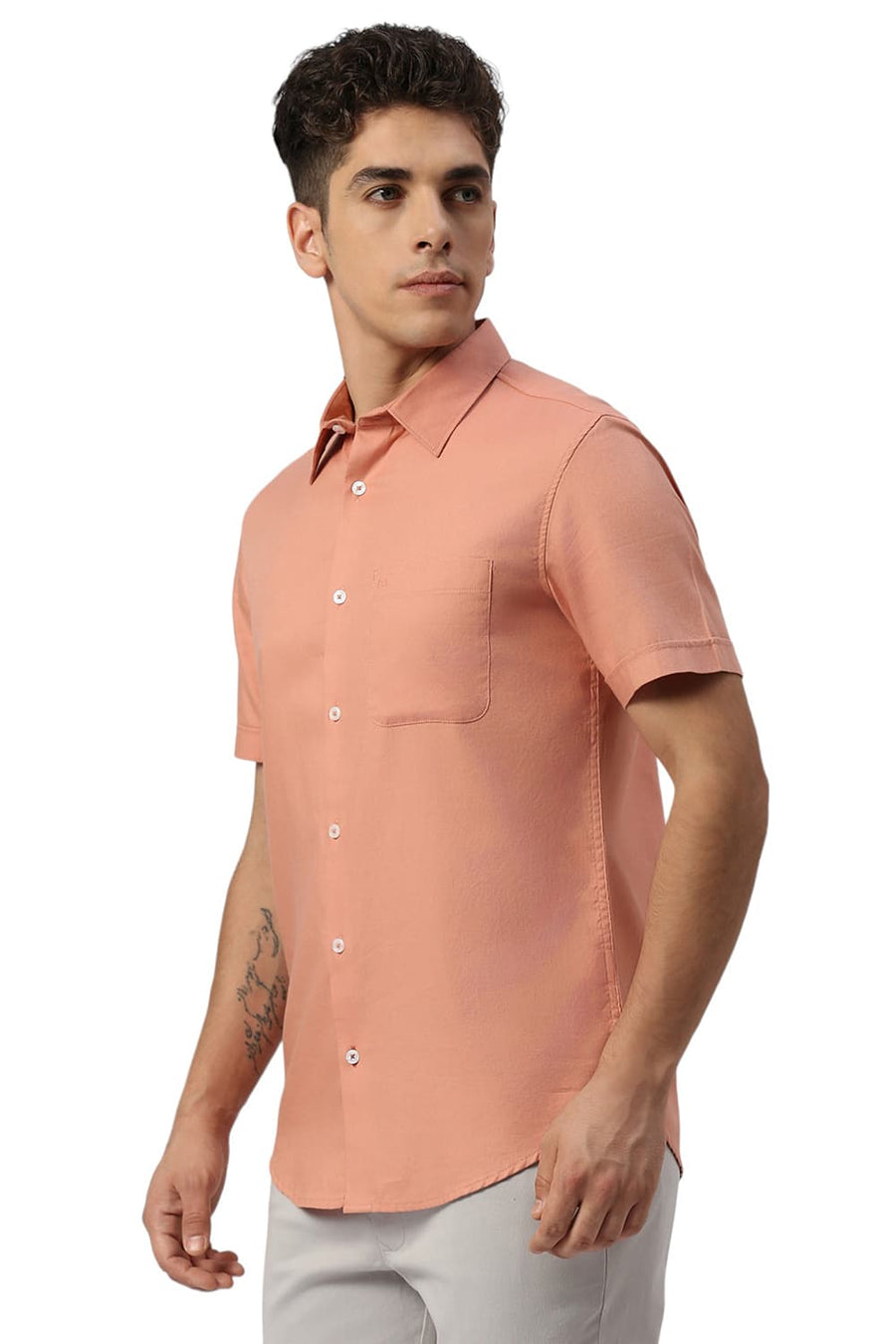 BASICS SLIM FIT SHRIMP PEACH COTTON DOBBY HALFSLEEVES SHIRT