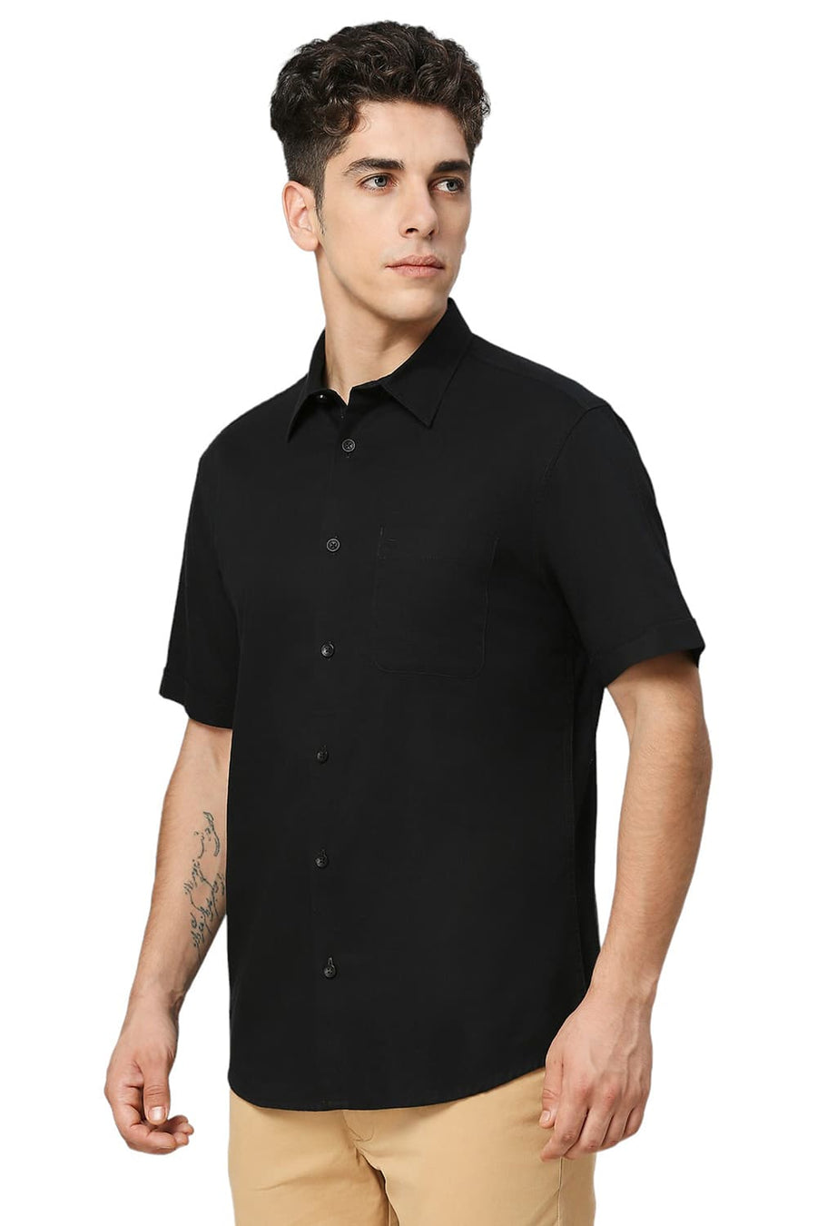 BASICS SLIM FIT PIRATE BLACK COTON SLUB TWILL HALFSLEEVES SHIRT