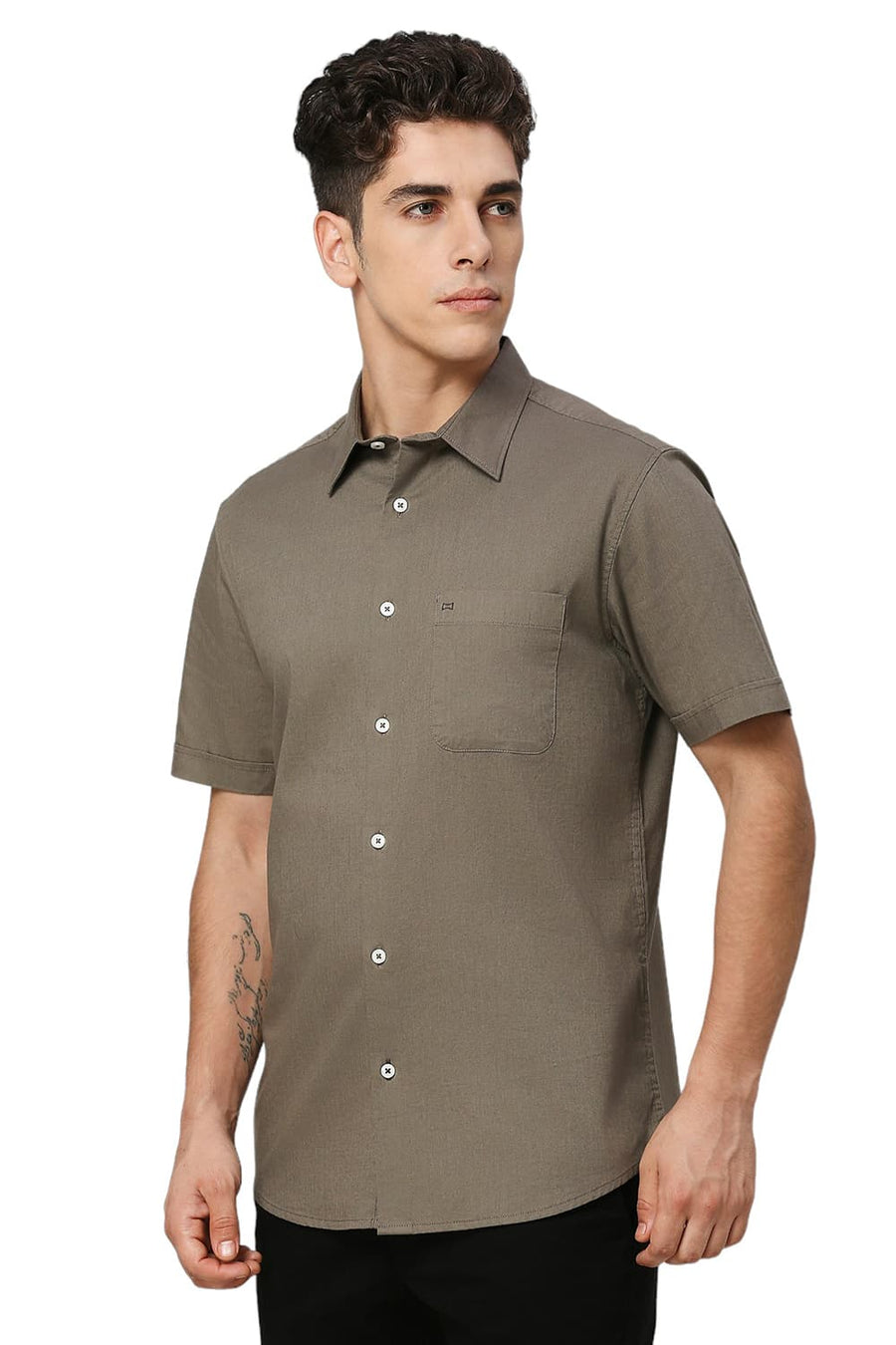 BASICS SLIM FIT OLIVE OAK COTON SLUB TWILL HALFSLEEVES SHIRT