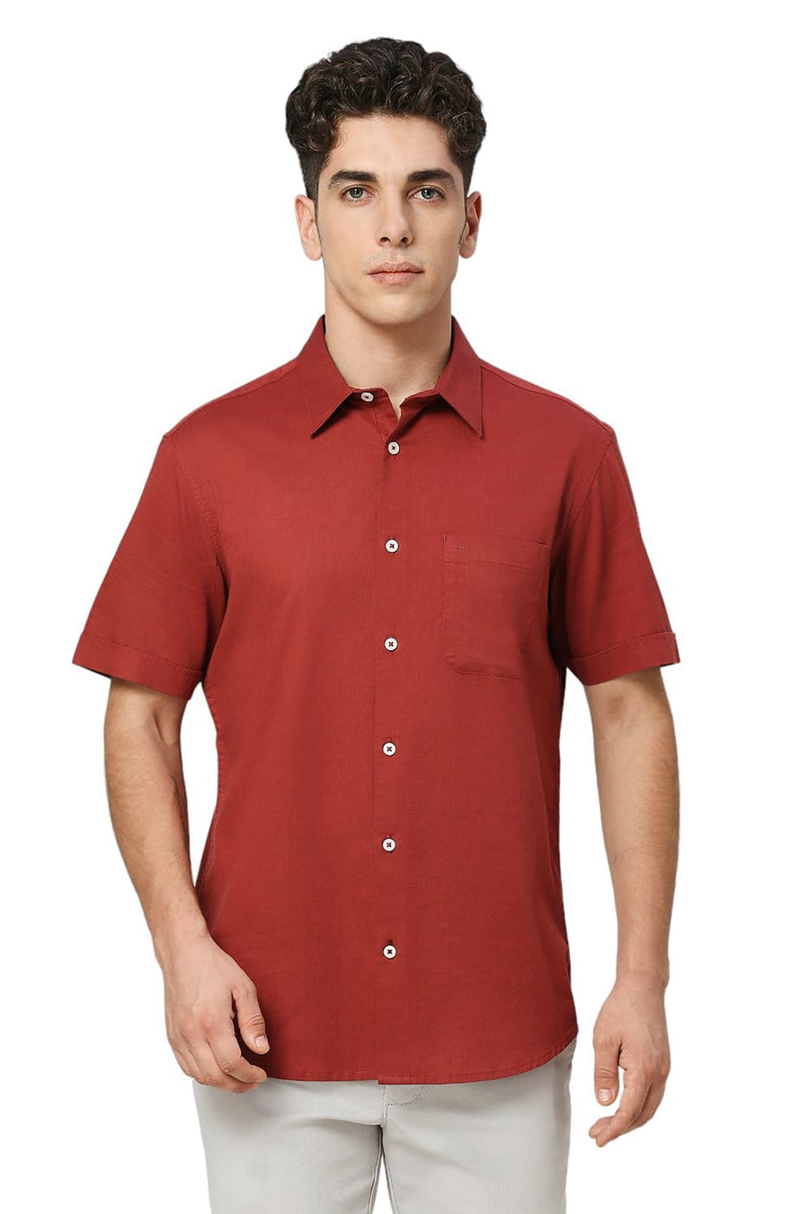 BASICS SLIM FIT CARDINAL RED COTON SLUB TWILL HALFSLEEVES SHIRT