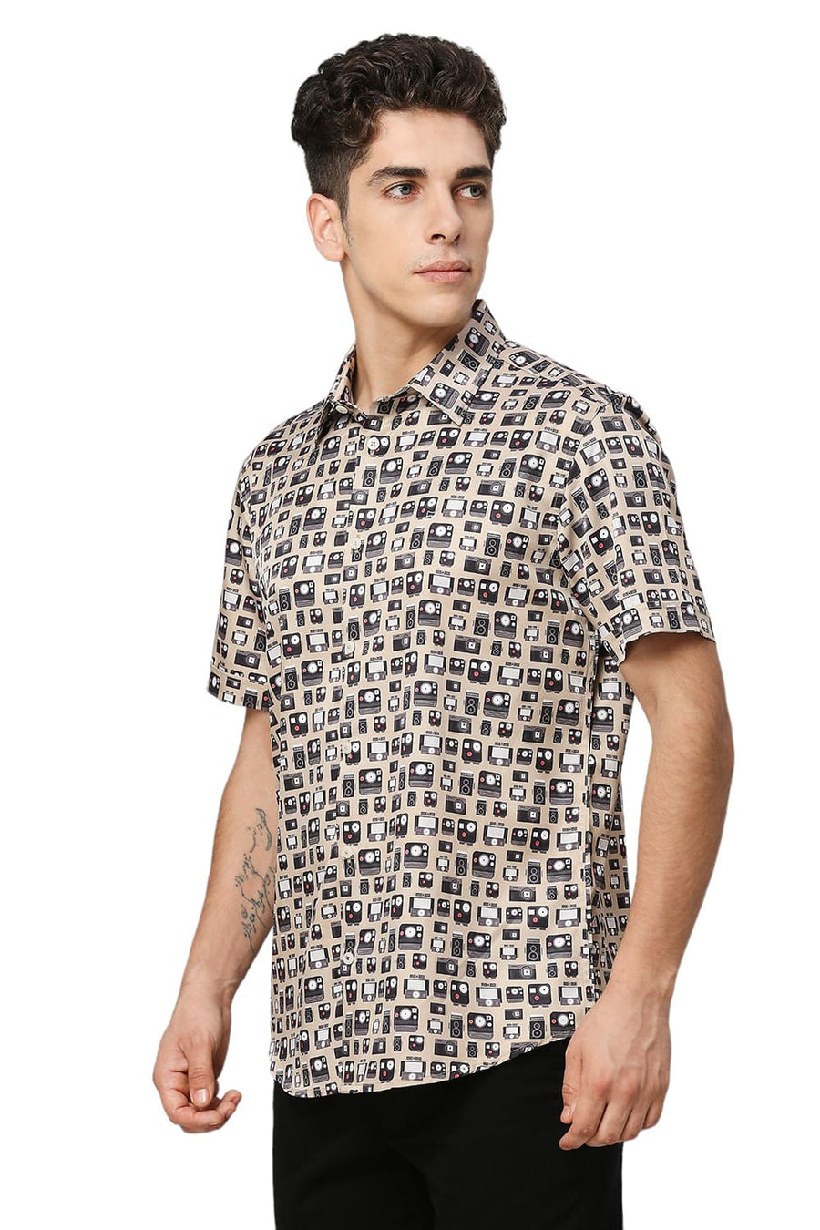 BASICS SLIM FIT MOONSTONE KHAKI POLYESTER STRETCH TWILL PRINTED HALFSLEEVES SHIRT