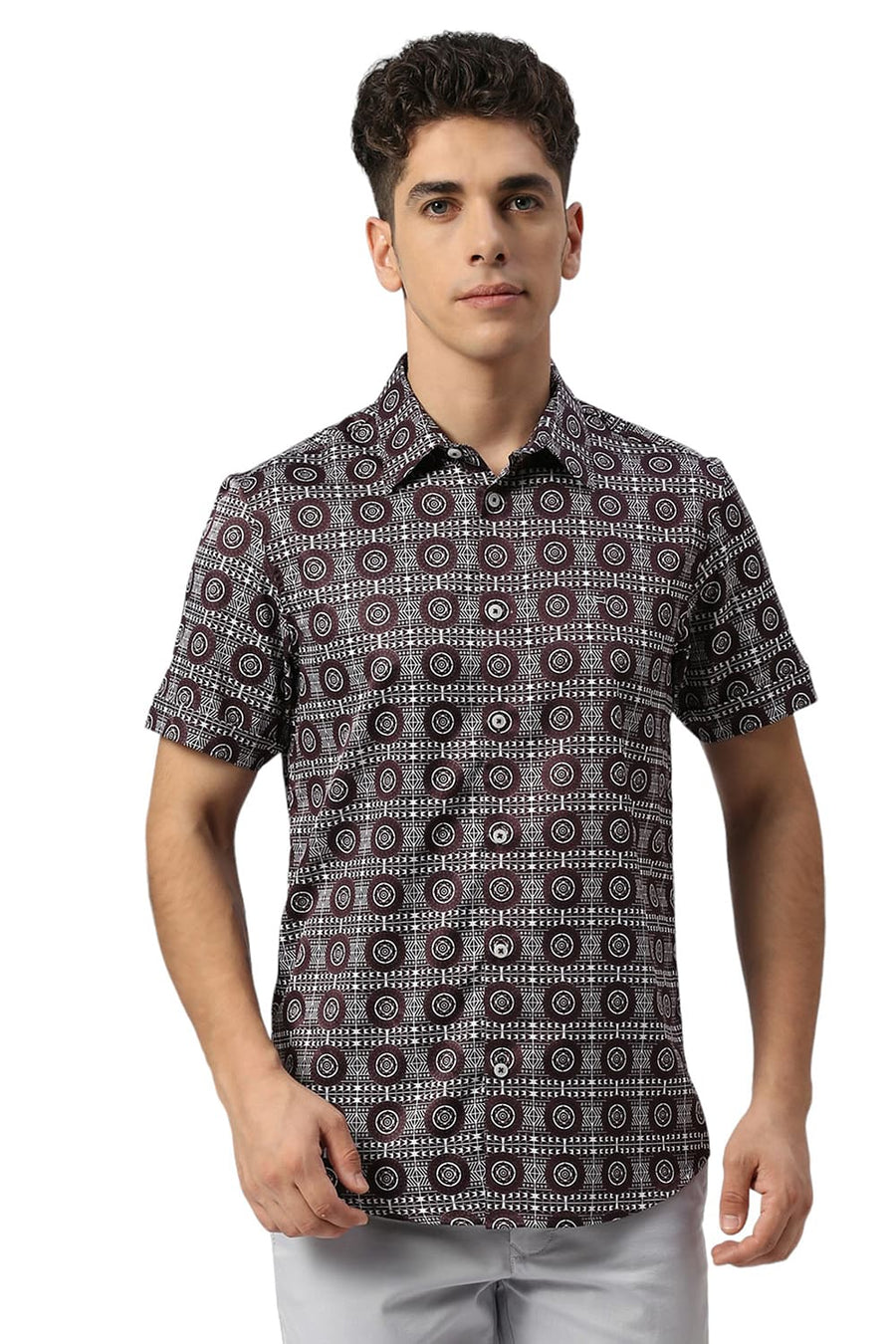 BASICS SLIM FIT MAROON FUDGE POLYESTER STRETCH TWILL PRINTED HALFSLEEVES SHIRT