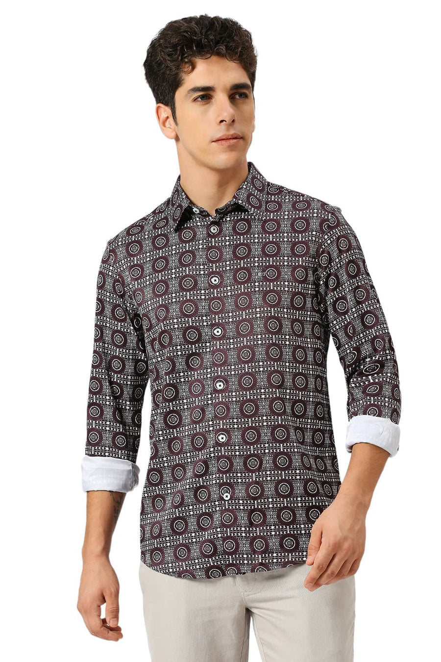 BASICS SLIM FIT MAROON FUDGE POLYESTER STRETCH TWILL PRINTED SHIRT
