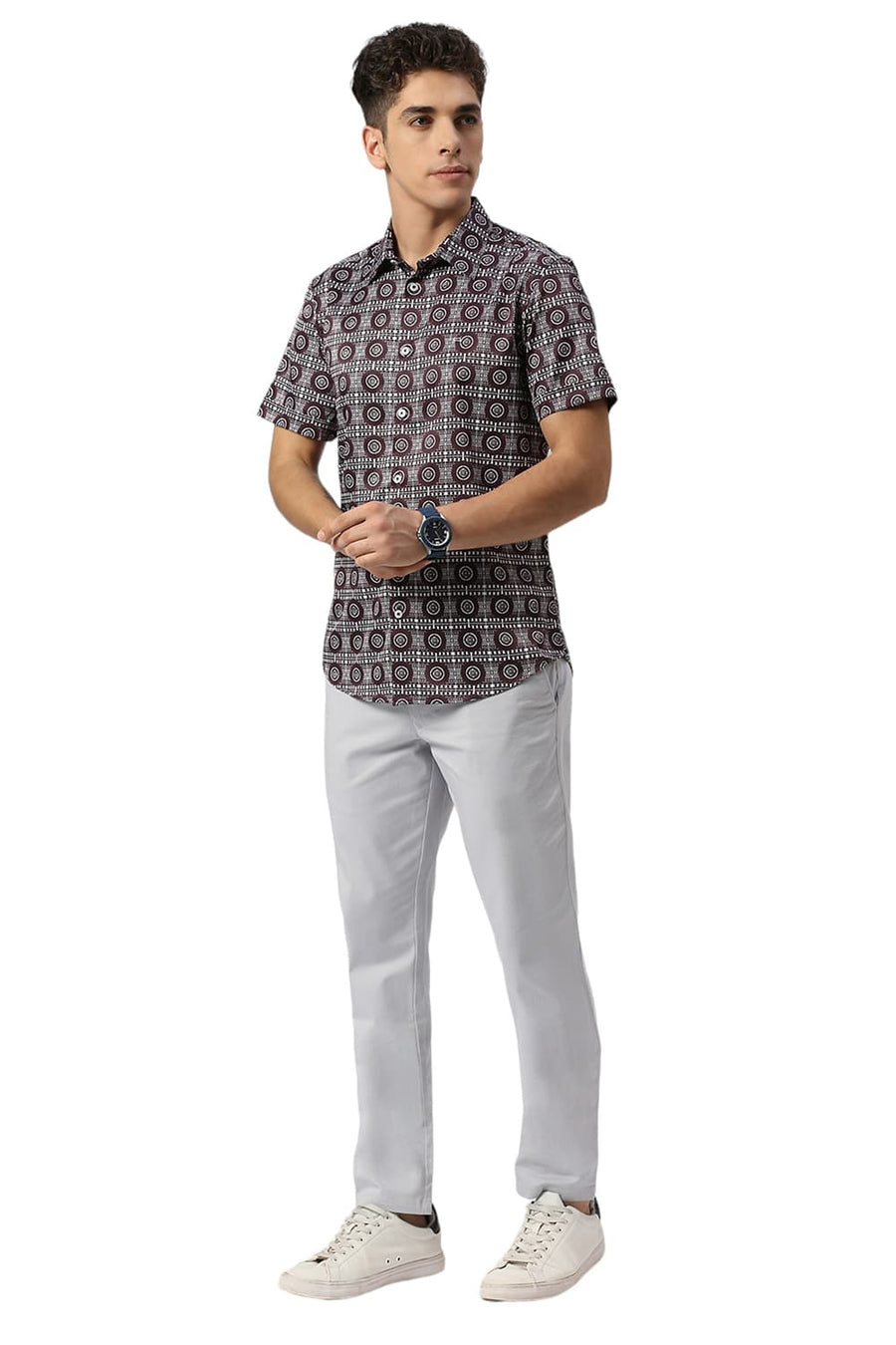 BASICS SLIM FIT MAROON FUDGE POLYESTER STRETCH TWILL PRINTED HALFSLEEVES SHIRT