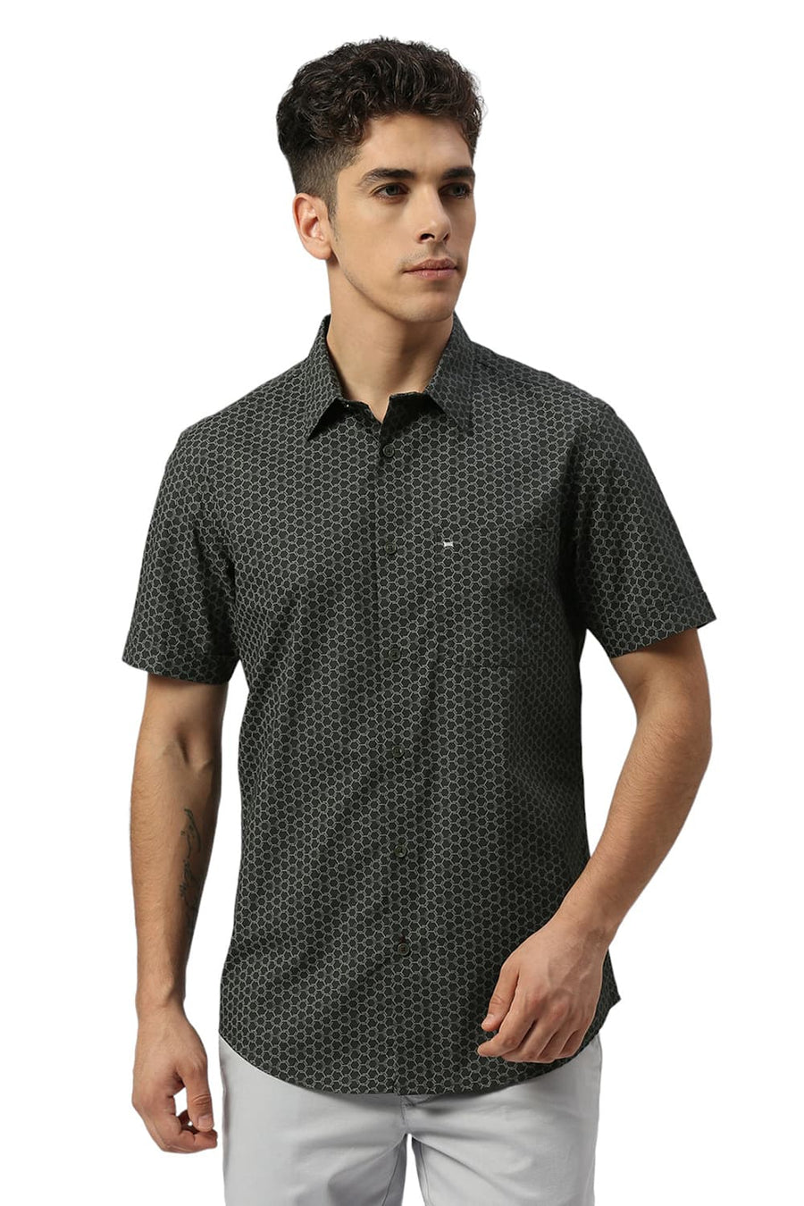 BASICS SLIM FIT JUNGLE GREEN COTTON PRINTED HALFSLEEVES SHIRT