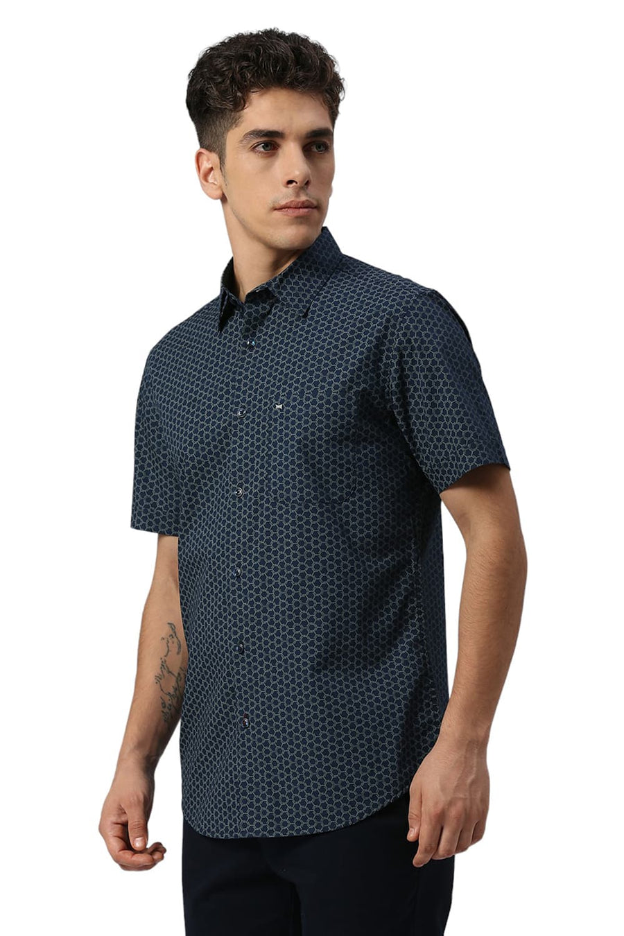 BASICS SLIM FIT ENSIGN NAVY COTTON PRINTED HALFSLEEVES SHIRT