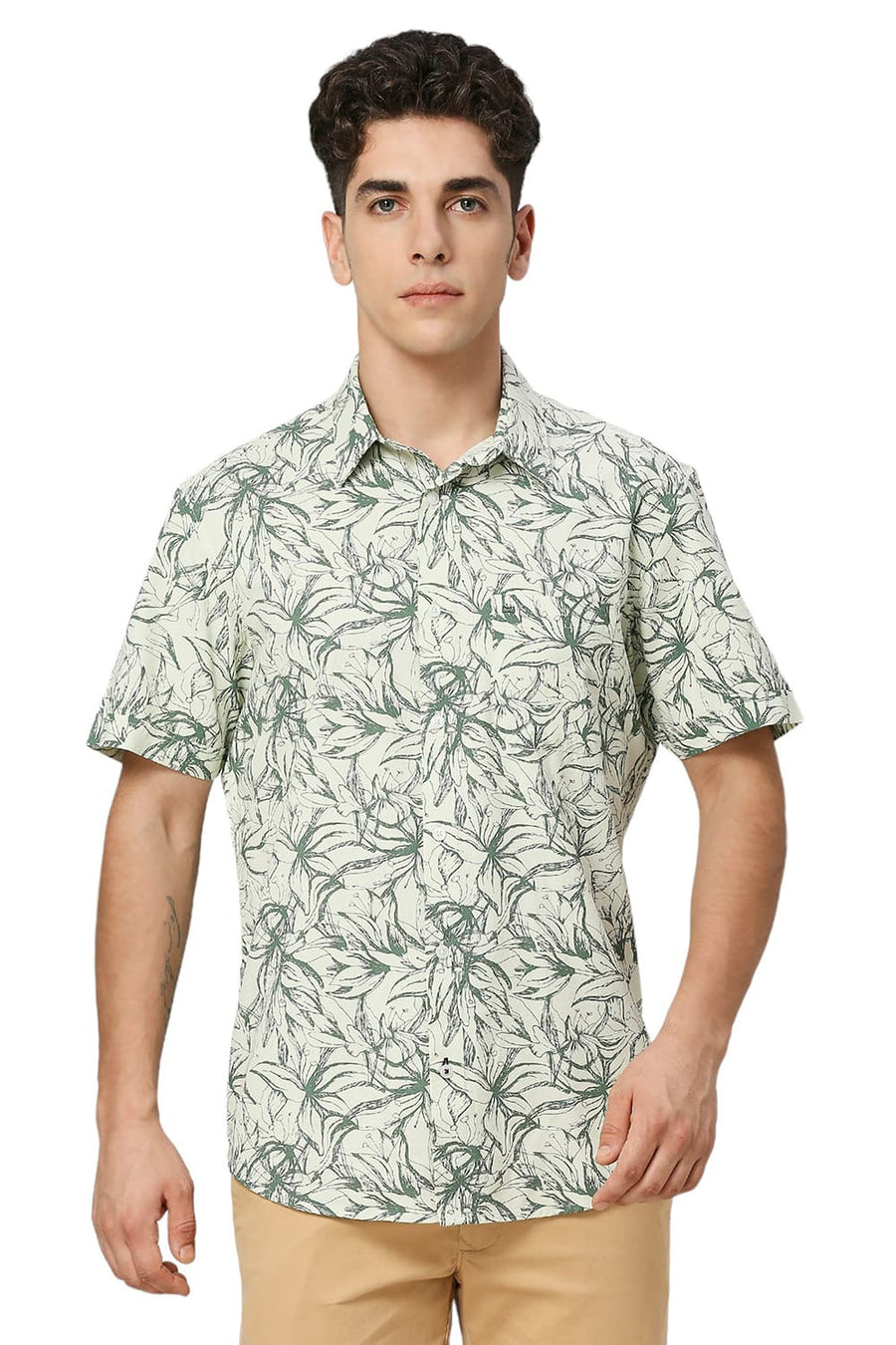 BASICS SLIM FIT CELA DON GREEN COTTON VISCOSE TWILL PRINTED HALFSLEEVES SHIRT