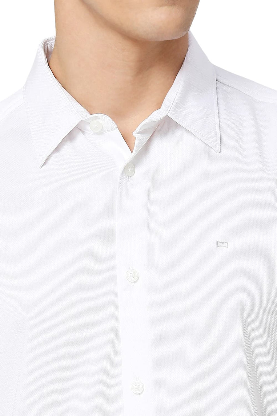 BASICS SLIM FIT LUCENT WHITE VISCOSE POLYESTER STRETCH DOBBY HALFSLEEVES SHIRT