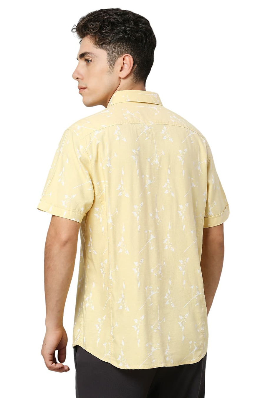 BASICS SLIM FIT PASTEL YELLOW COTTON VISCOSE TWILL PRINTED HALFSLEEVES SHIRT