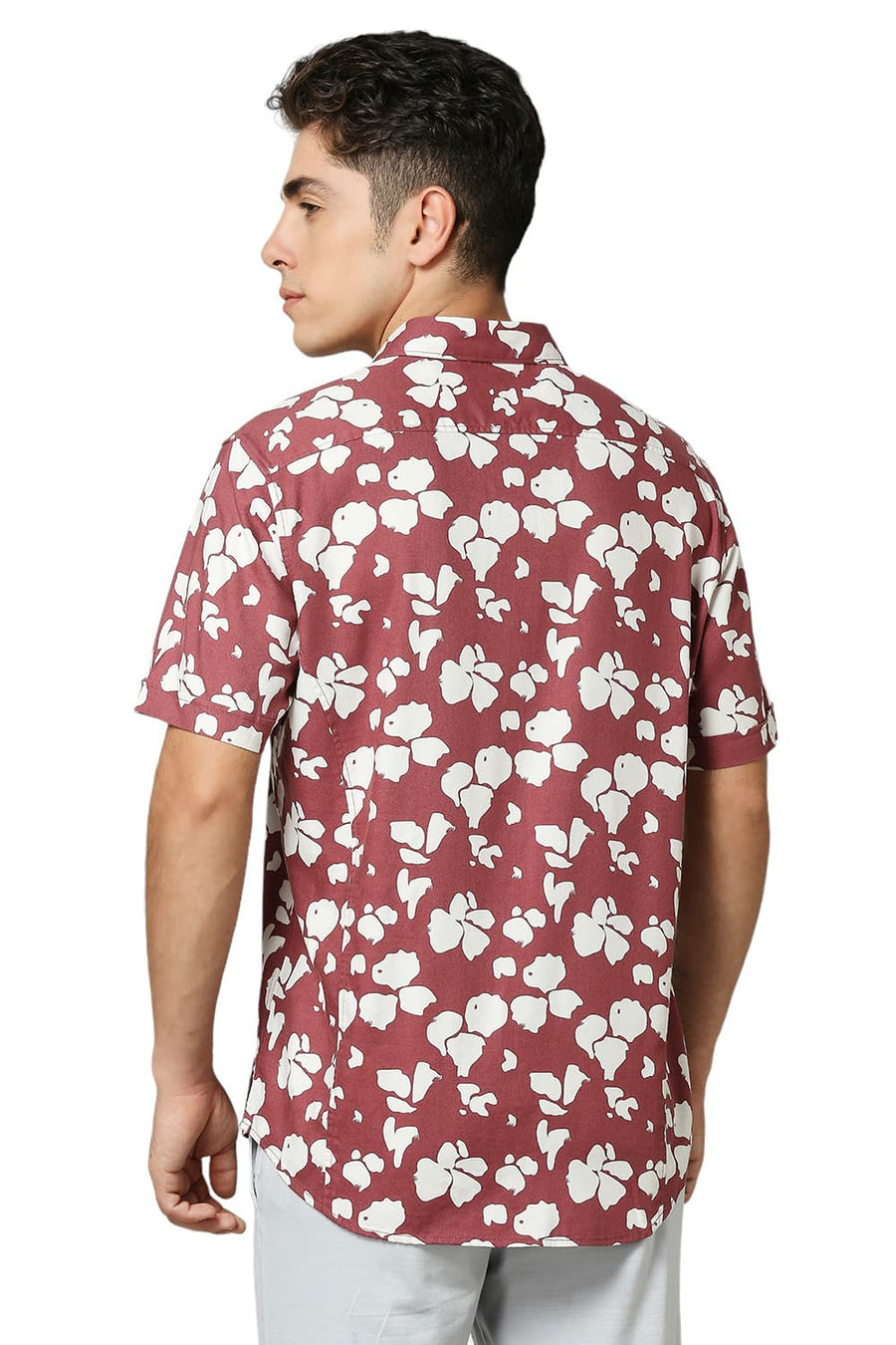 BASICS SLIM FIT SPICED MAROON COTTON VISCOSE TWILL PRINTED HALFSLEEVES SHIRT