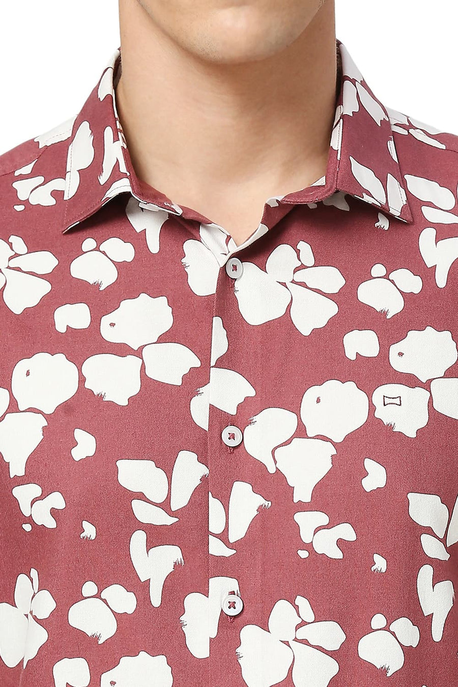 BASICS SLIM FIT SPICED MAROON COTTON VISCOSE TWILL PRINTED HALFSLEEVES SHIRT