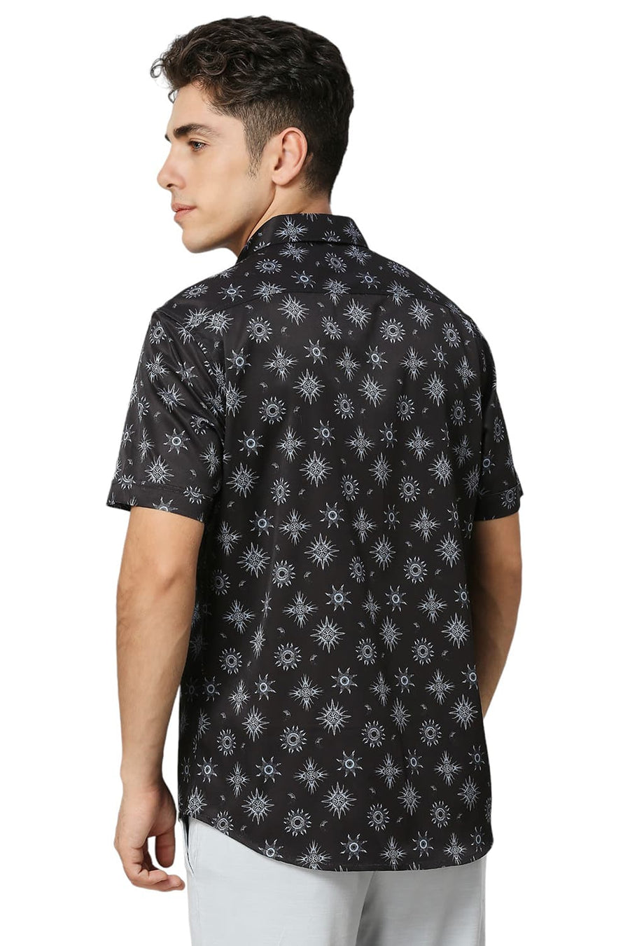BASICS SLIM FIT PHANTOM BLACK POLYESTER STRETCH TWILL PRINTED HALFSLEEVES SHIRT