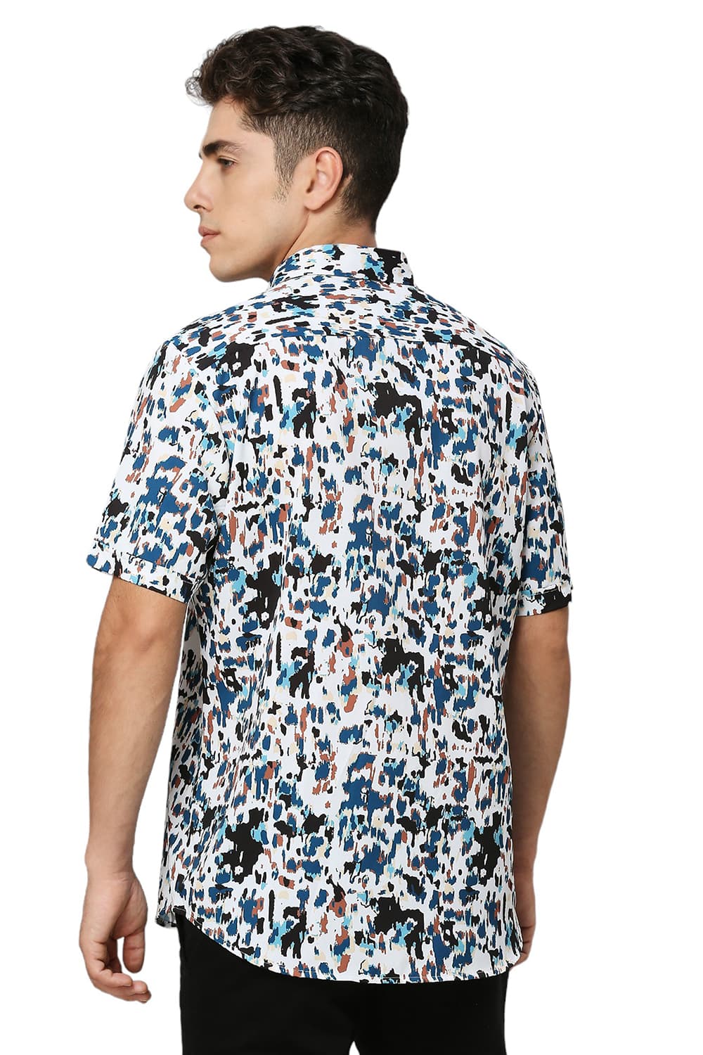 SLIM FIT POLYESTER PRINTED HALFSLEEVES SHIRT