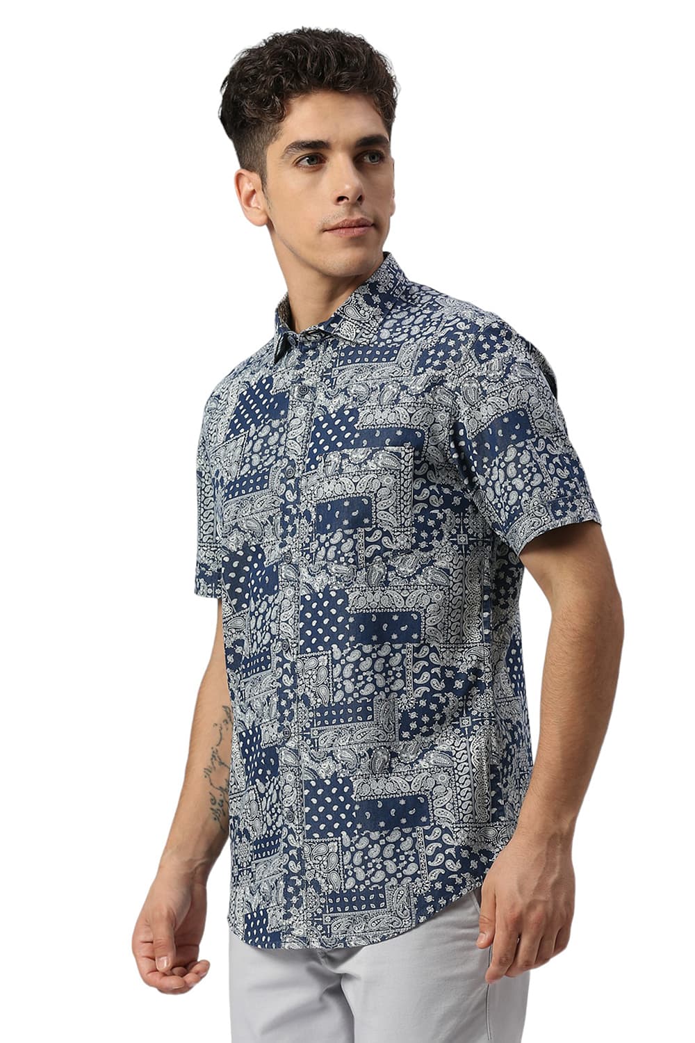 SLIM FIT COTTON INDIGO PRINTED HALFSLEEVES SHIRT