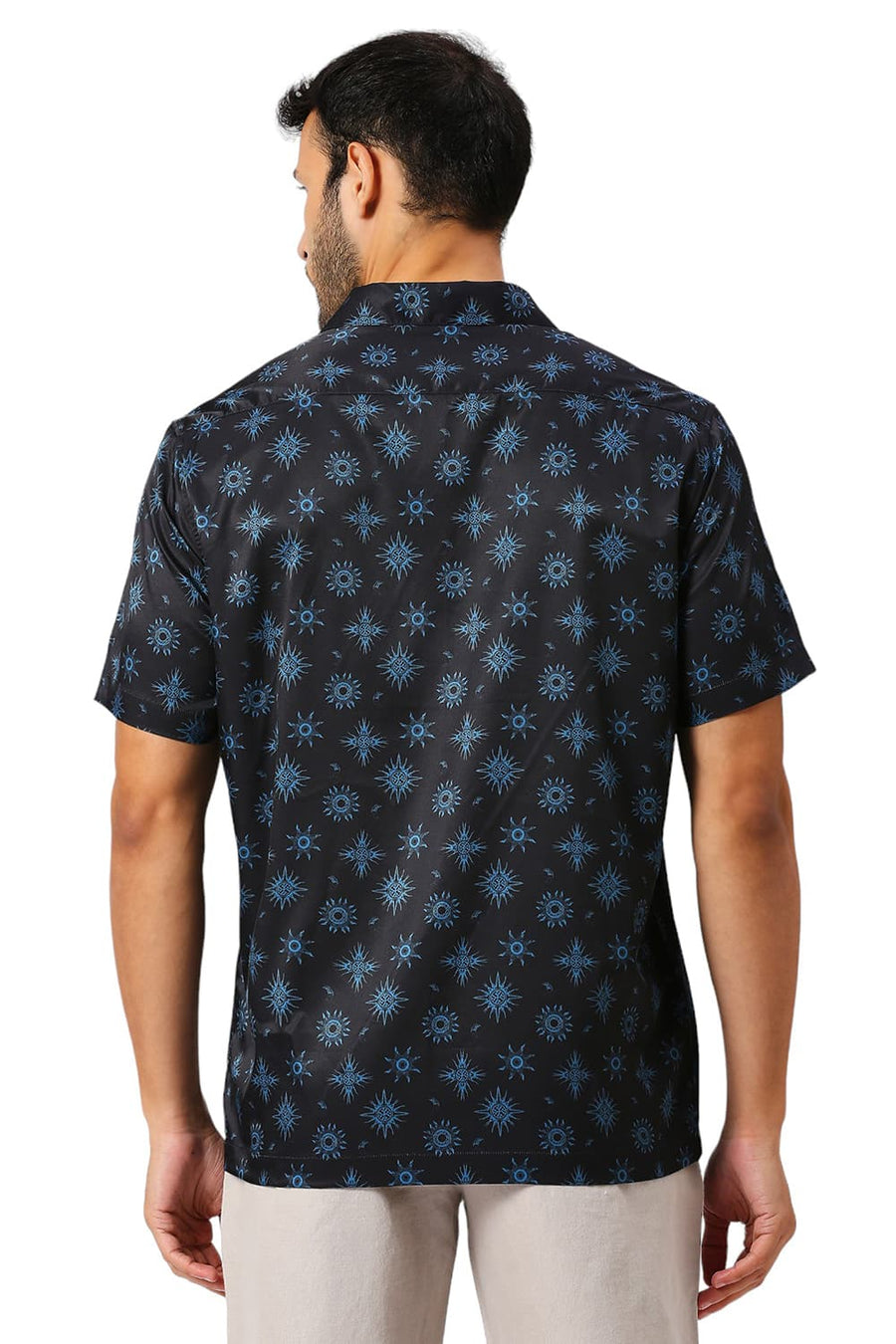 BASICS RELAXED FIT GRAPHITE NAVY POLYESTER STRETCH TWILL PRINTED HALFSLEEVES SHIRT