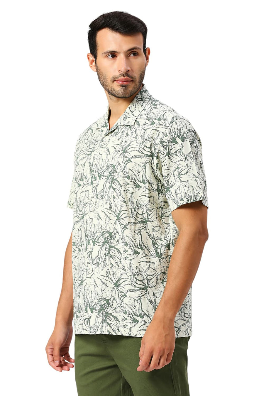 BASICS RELAXED FIT CELA DON GREEN COTTON VISCOSE TWILL PRINTED HALFSLEEVES SHIRT