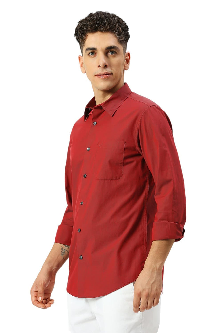 BASICS SLIM FIT RED DAHLIA COTTON CHAMBRAY SHIRT