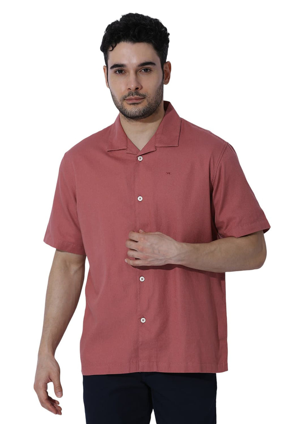 BASICS RELAXED FIT COWHIDE RED COTTON DOBBY HALFSLEEVES SHIRT