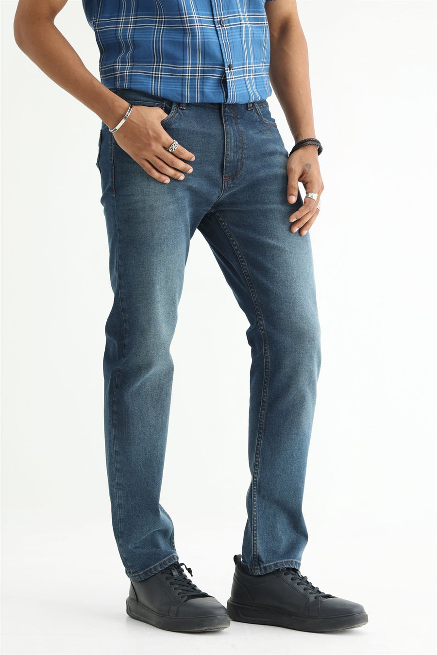 BASICS BLADE FIT WHITE COTTON STRETCH PLAIN JEANS