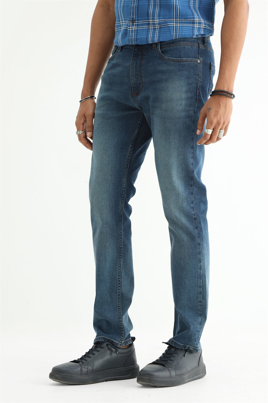 BASICS BLADE FIT WHITE COTTON STRETCH PLAIN JEANS